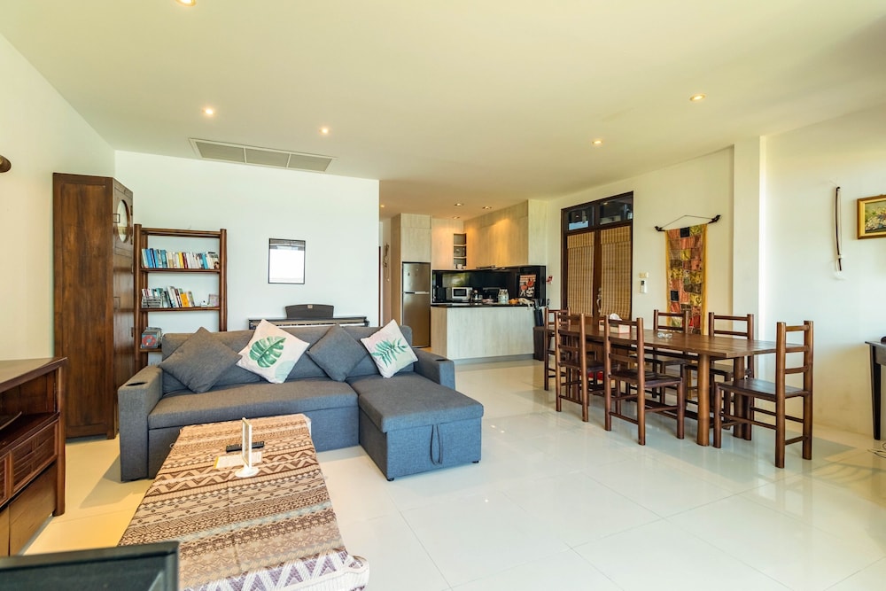 Kamala Beach Estate 24/50