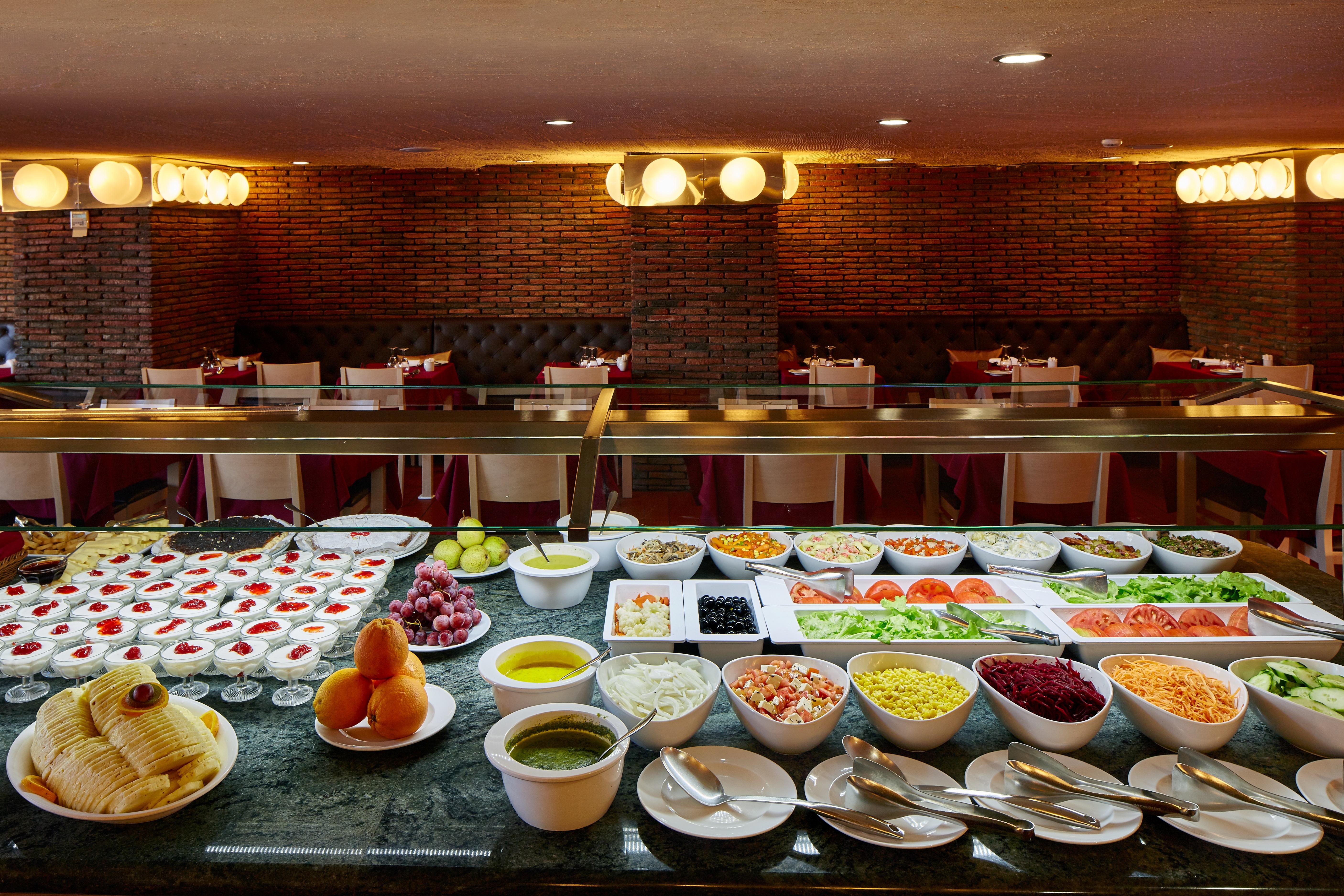 Alcazar Hotel And Spa 31/40