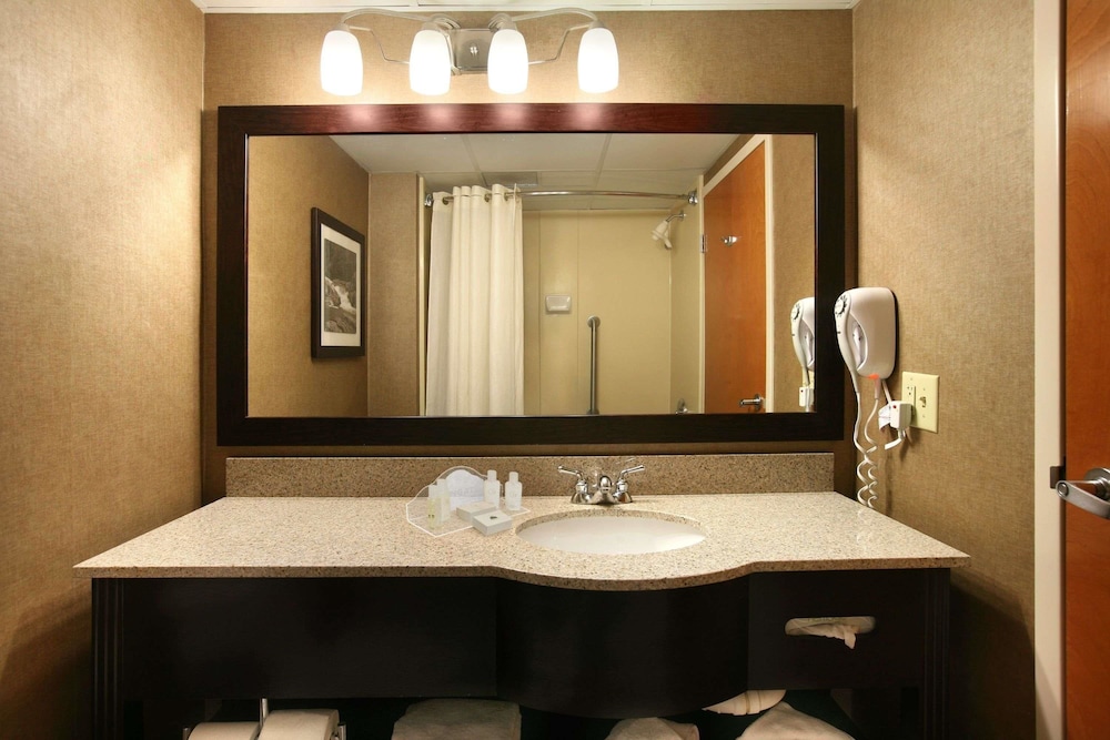 Wingate by Wyndham Raleigh South / Garner 14/31