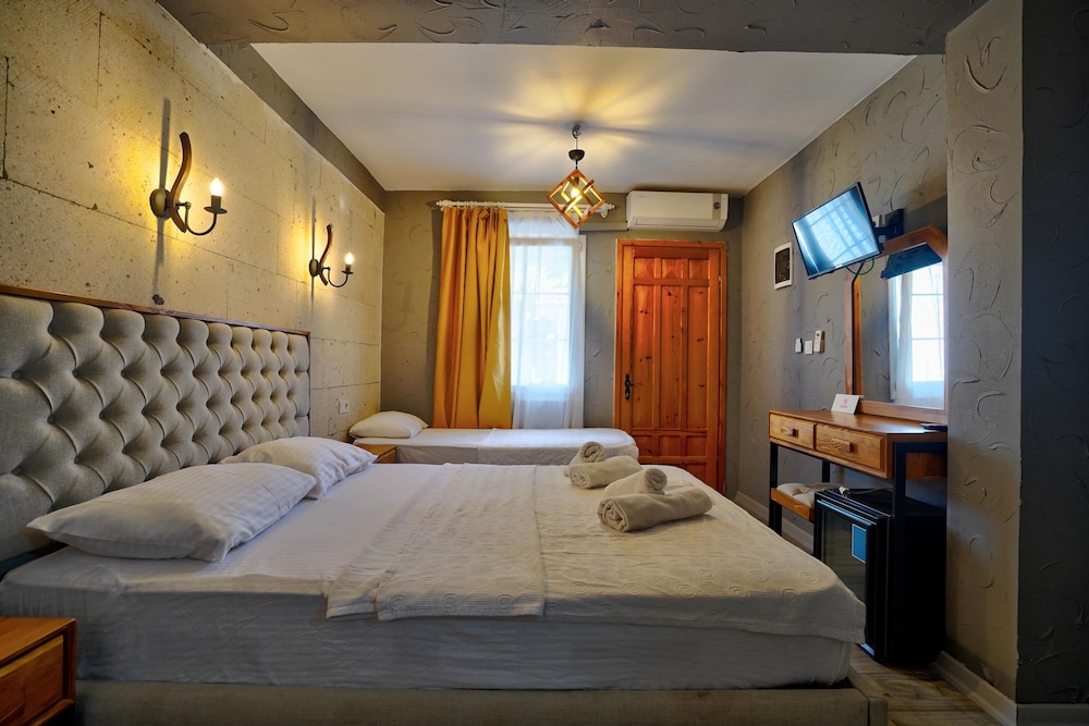 La Mira Suites 17/57