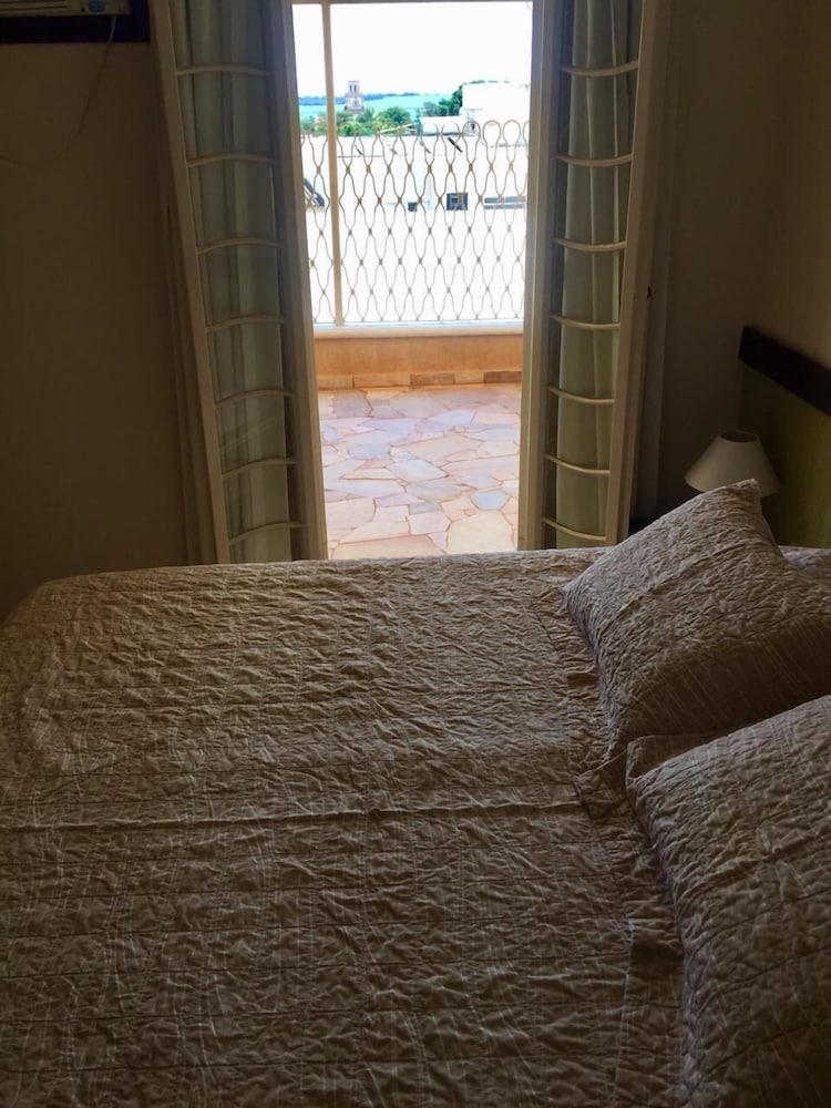 Hotel Domus Ituverava 9/41
