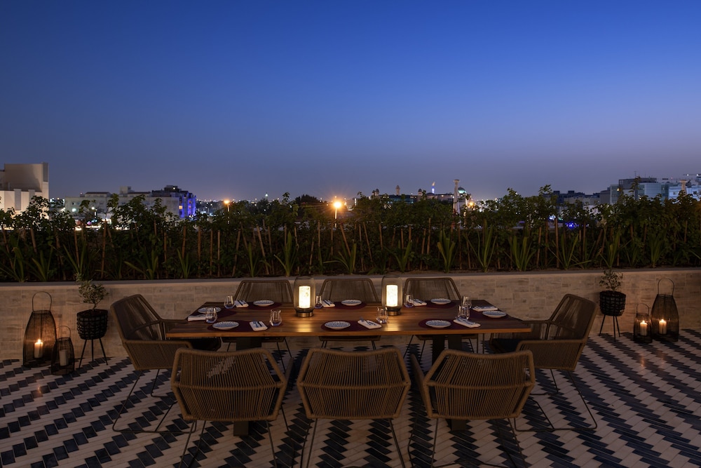 Abesq Doha Hotel & Residences 57/61