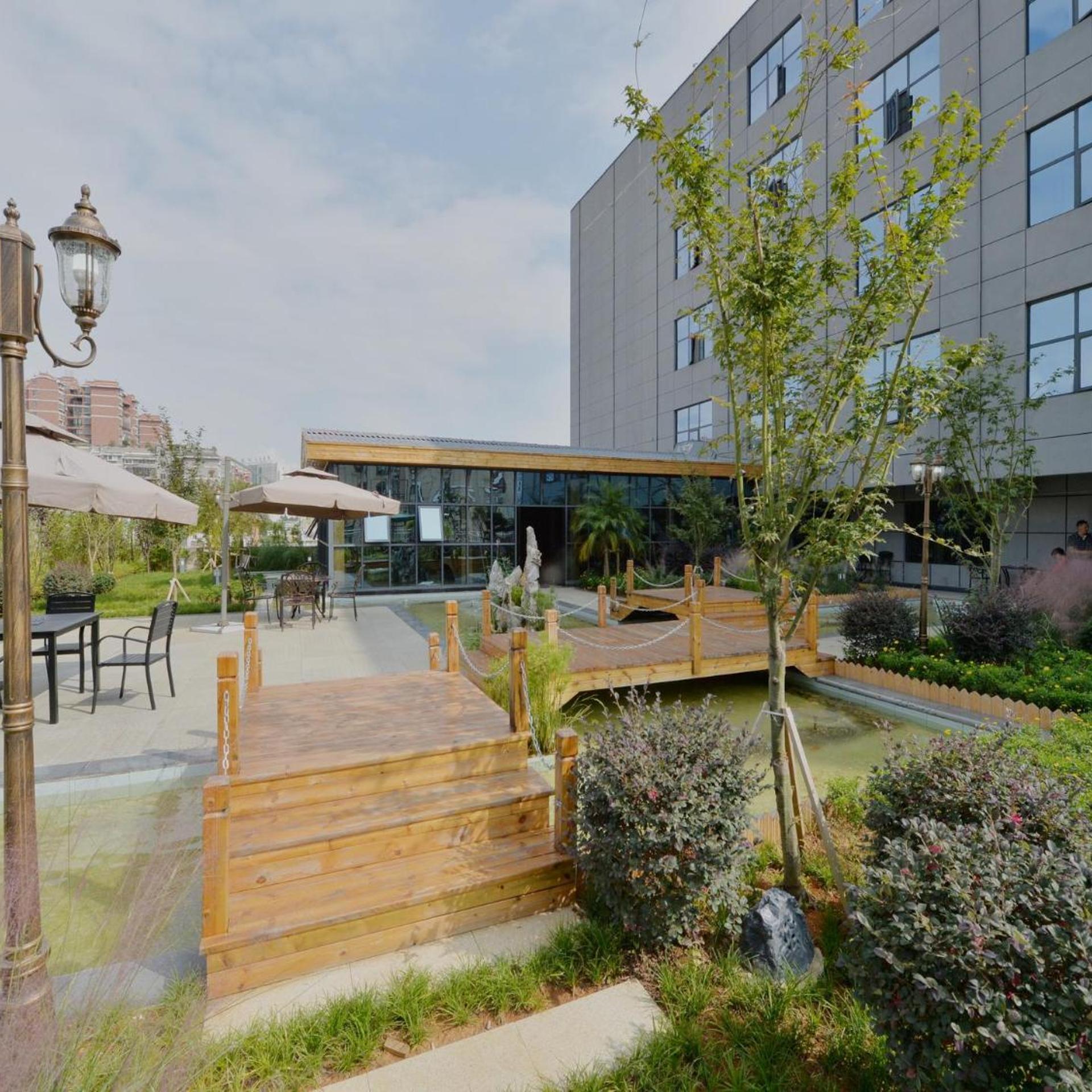 Lavande Hotel (Xingyi Jushan Avenue) 21/22