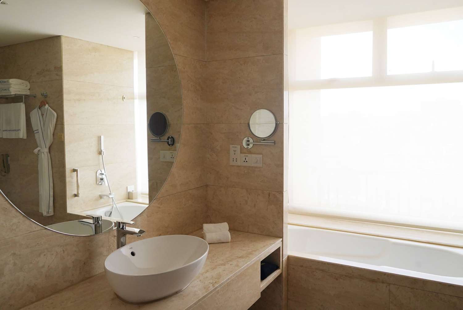 Howard Johnson by Wyndham Changsheng Plaza Meizhou 13/13