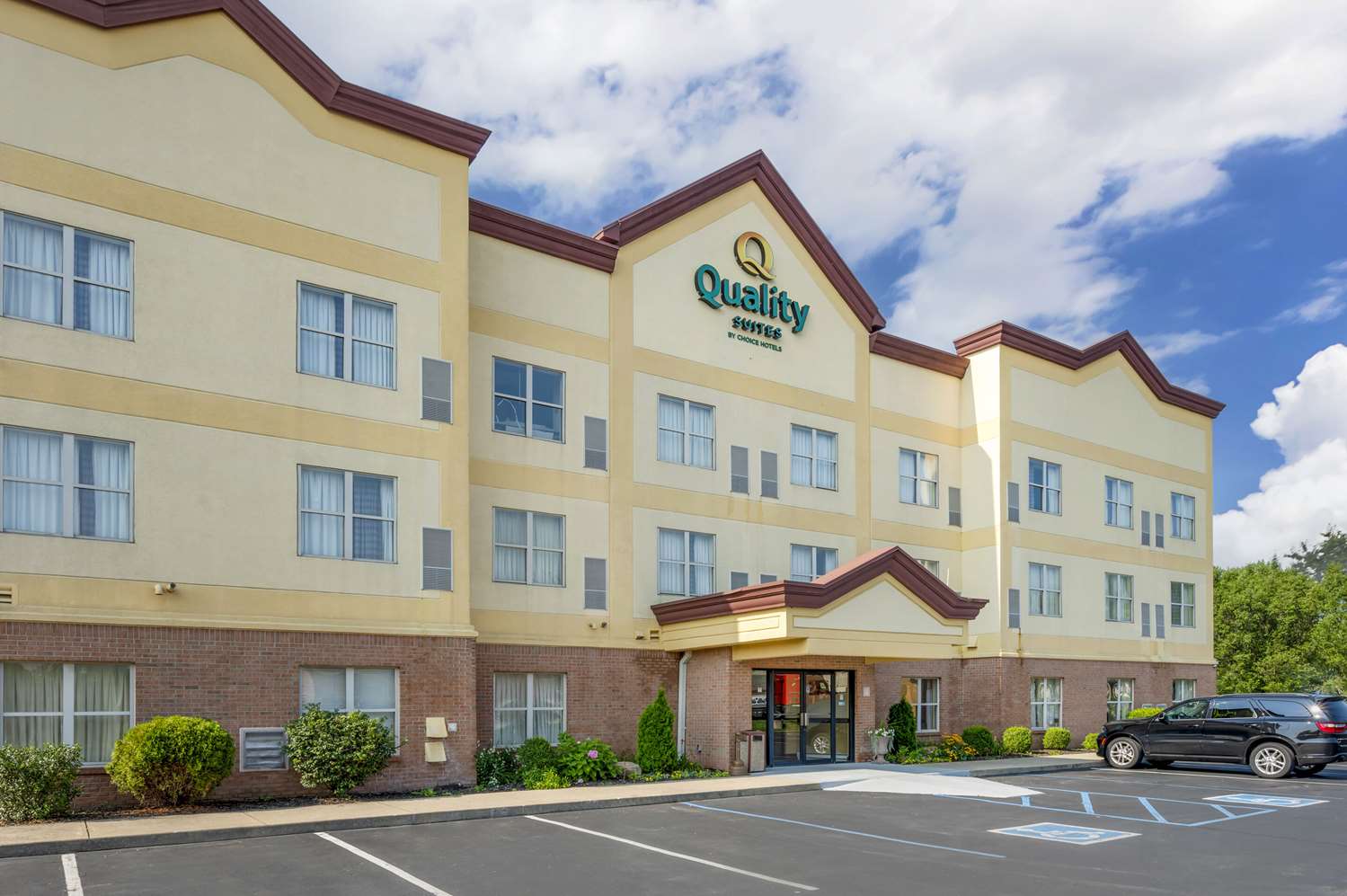Quality Suites Indianapolis IN 14/14