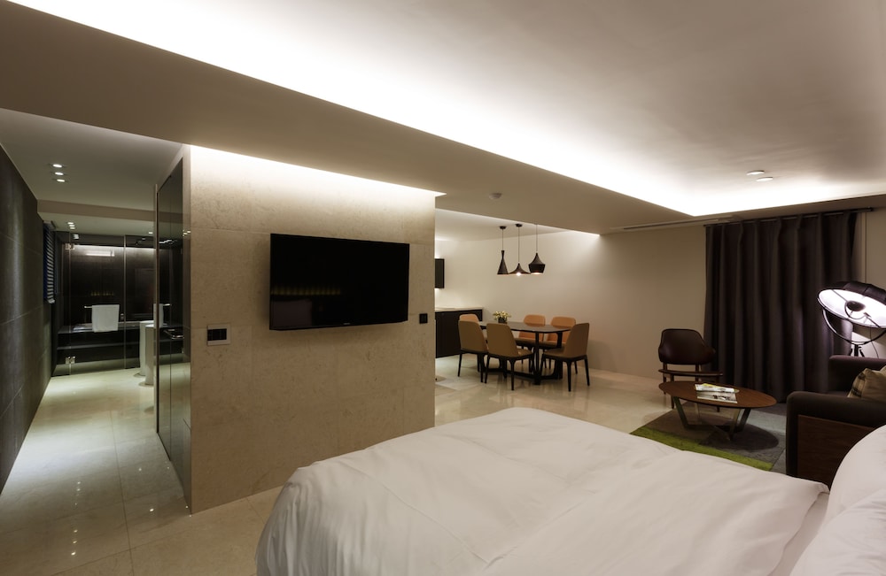 H Hotel Seocho 16/39