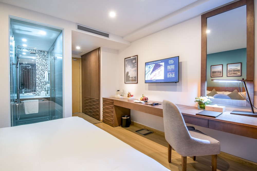 Royal Lotus Hotel Danang 33/69