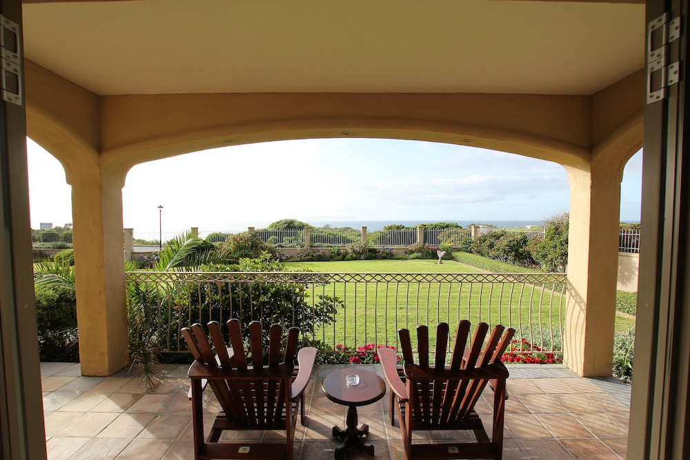 On the Cliff Guest House 34/50
