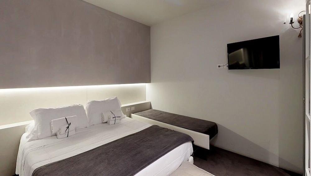 Bell Suite Hotel 13/35