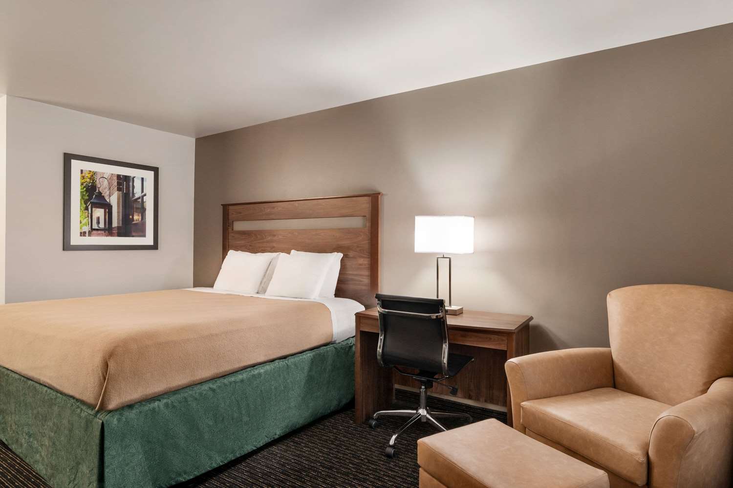 Baymont By Wyndham Buffalo 7/19