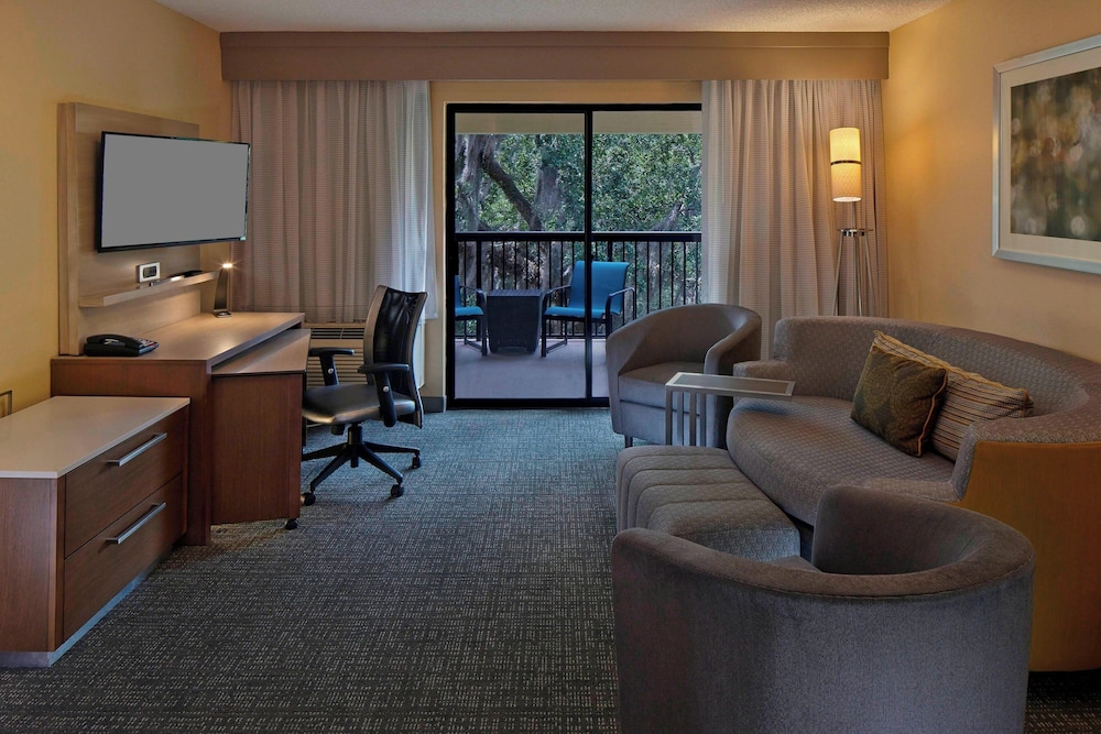 Courtyard By Marriott Orlando East/Ucf Area 29/50