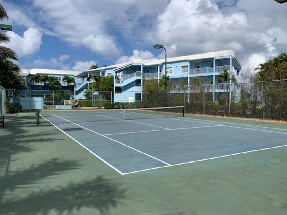 Grandview Condominiums 42/79