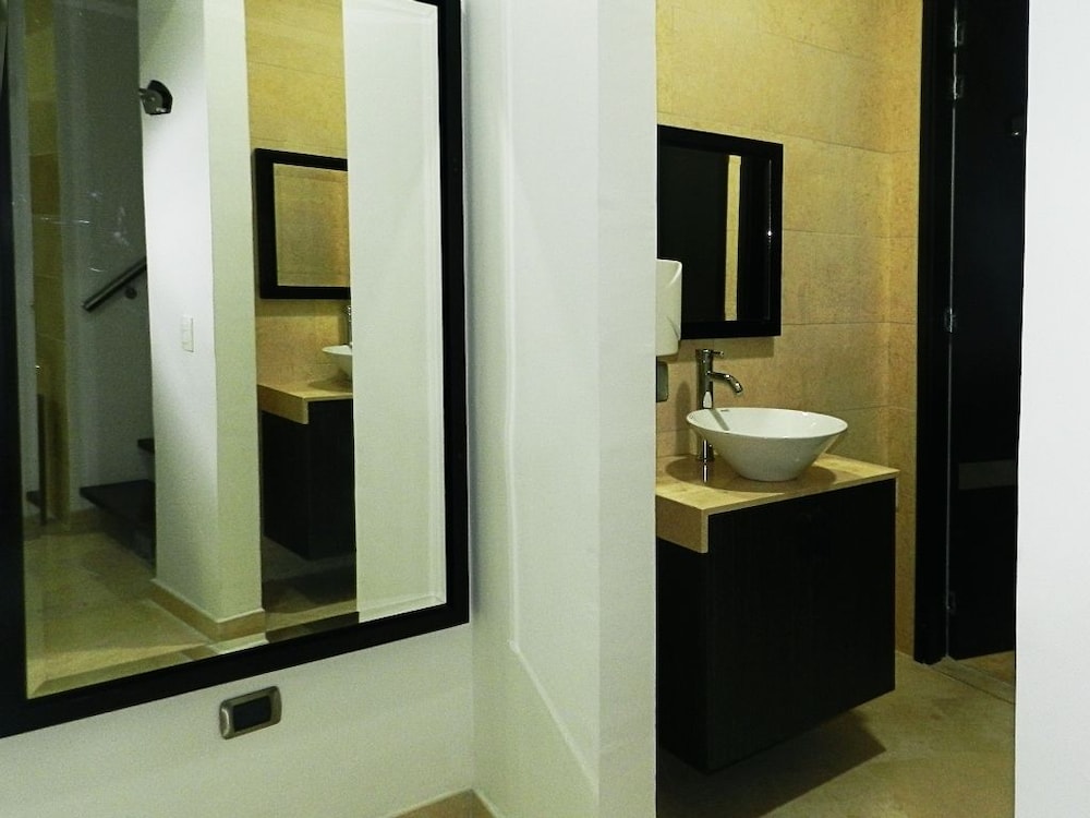 Hotel Bolivariana Plaza 30/30