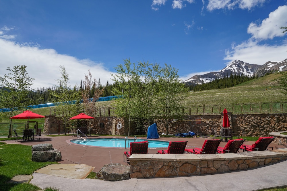 The Village Center At Big Sky Resort 1/70