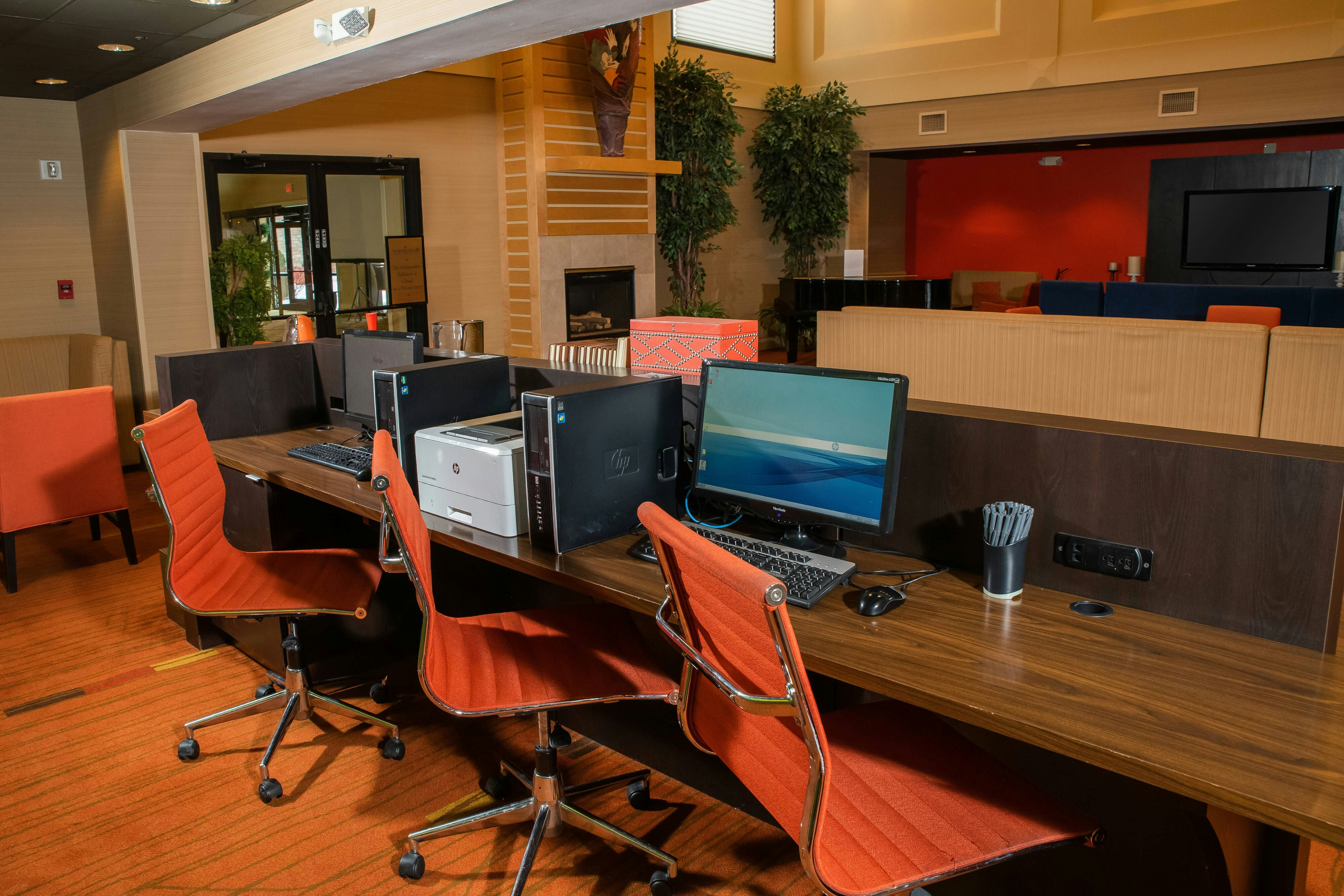 Courtyard by Marriott Erie Ambassador Conference Center 12/13