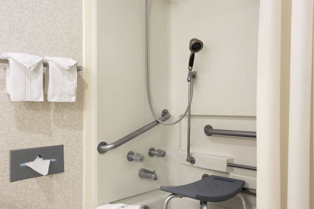 Days Inn by Wyndham Middletown 13/21