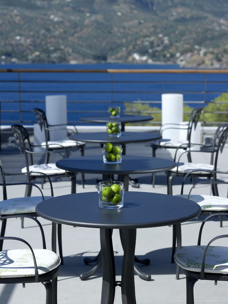 SIRENE BLUE RESORT 49/67
