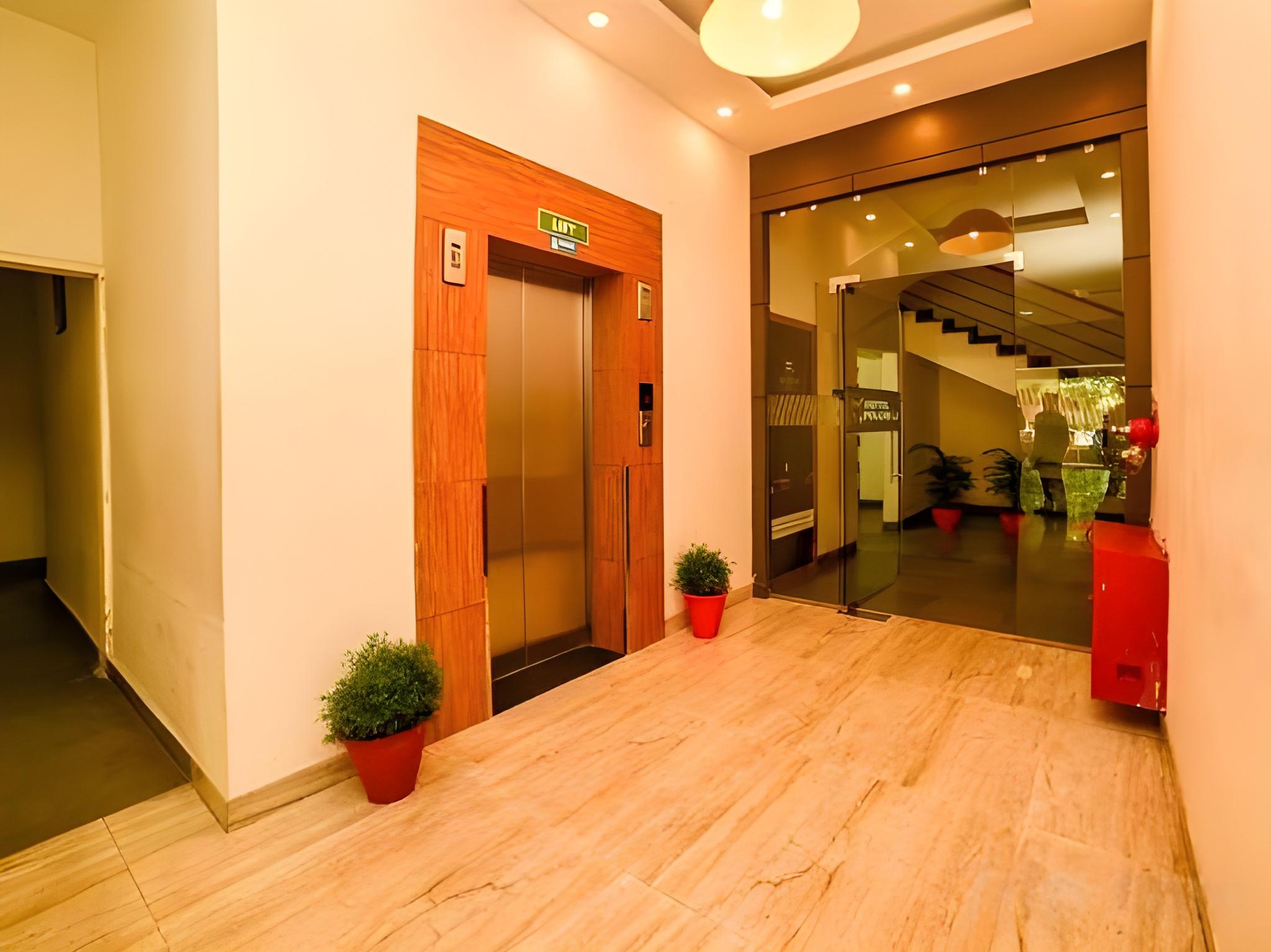Max Hotel Jabalpur 28/67