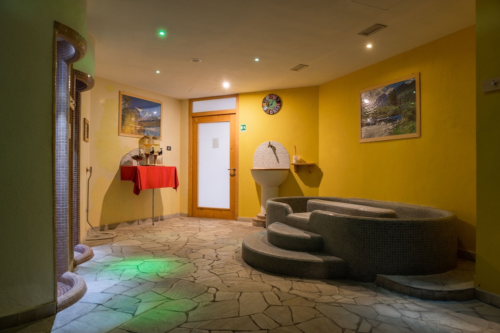 Hotel Alpine Mugon 32/42