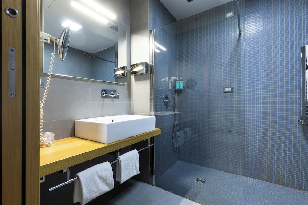 Hotel Royal Caserta 48/50