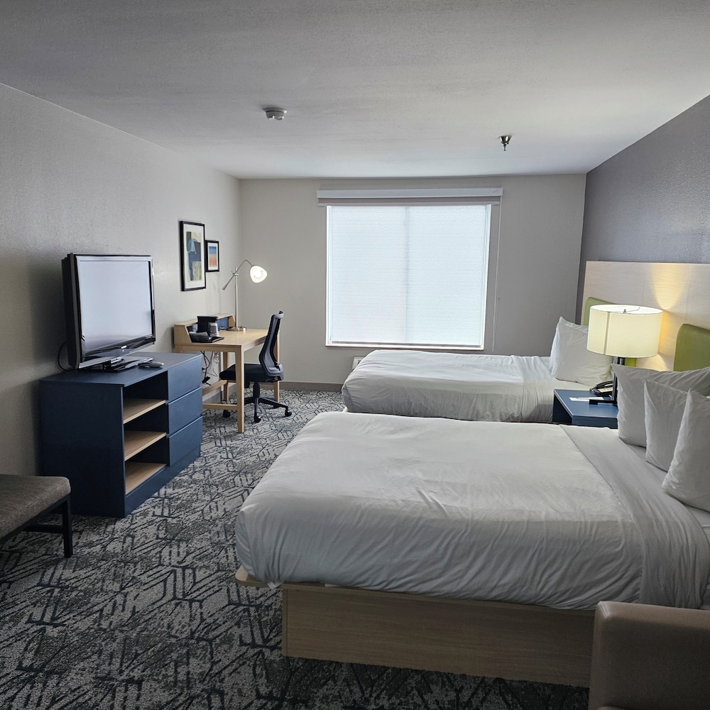 Room, 2 Queen Beds, Country Inn Suites By Radisson Savannah I 95 North Ga 3/7
