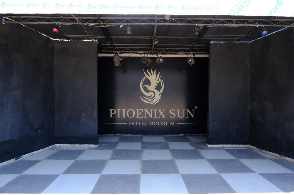 Phoenix Sun Hotel 12/50
