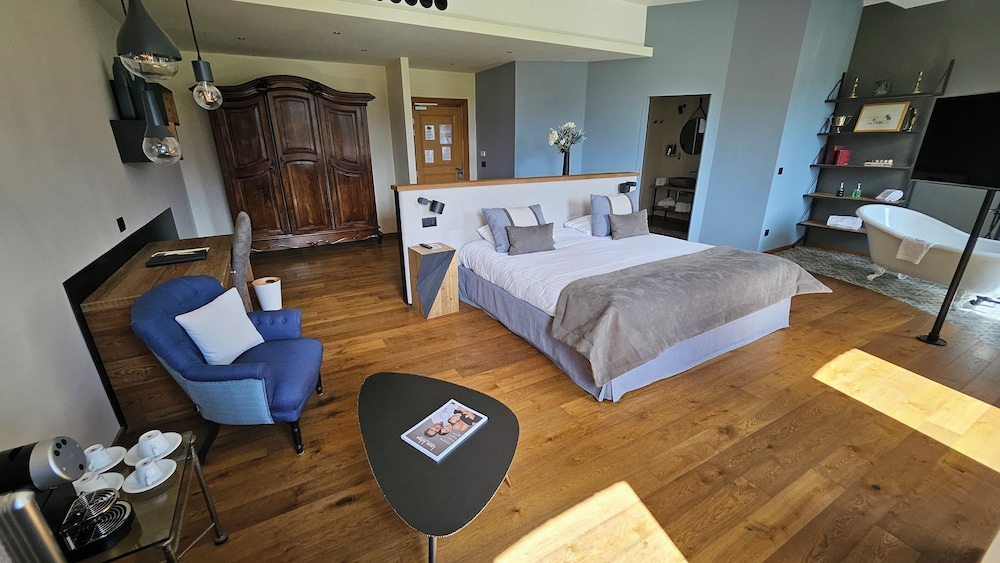 PREMIUM, DOUBLE BED