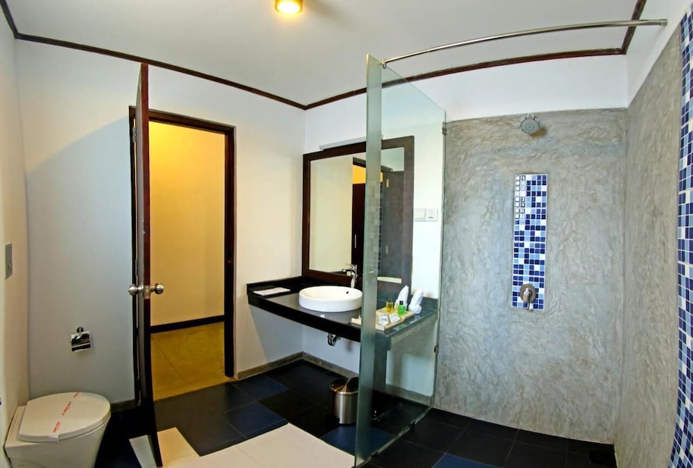 Coco Royal Beach Kalutara 25/25