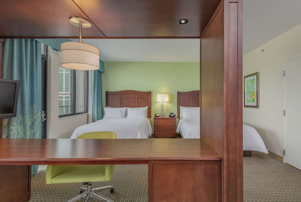 Hampton Inn Suites Orange Beach Gulf Front 35/76