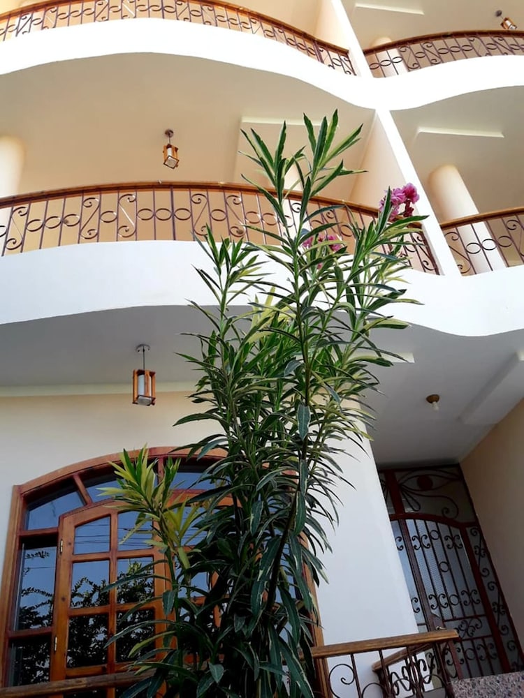 Luxor Plaza House 8/37