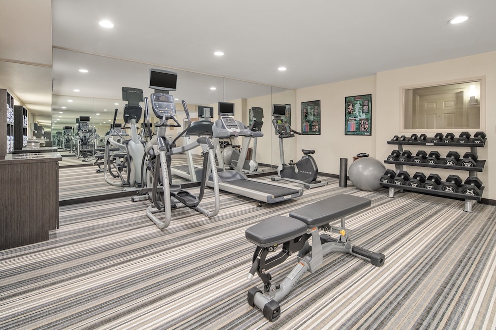 Candlewood Suites Huntersville Lake Norman Area 33/69