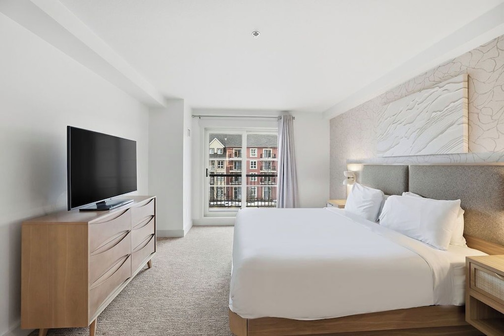 Blue Mountain Resort Mosaic Suites 17/50