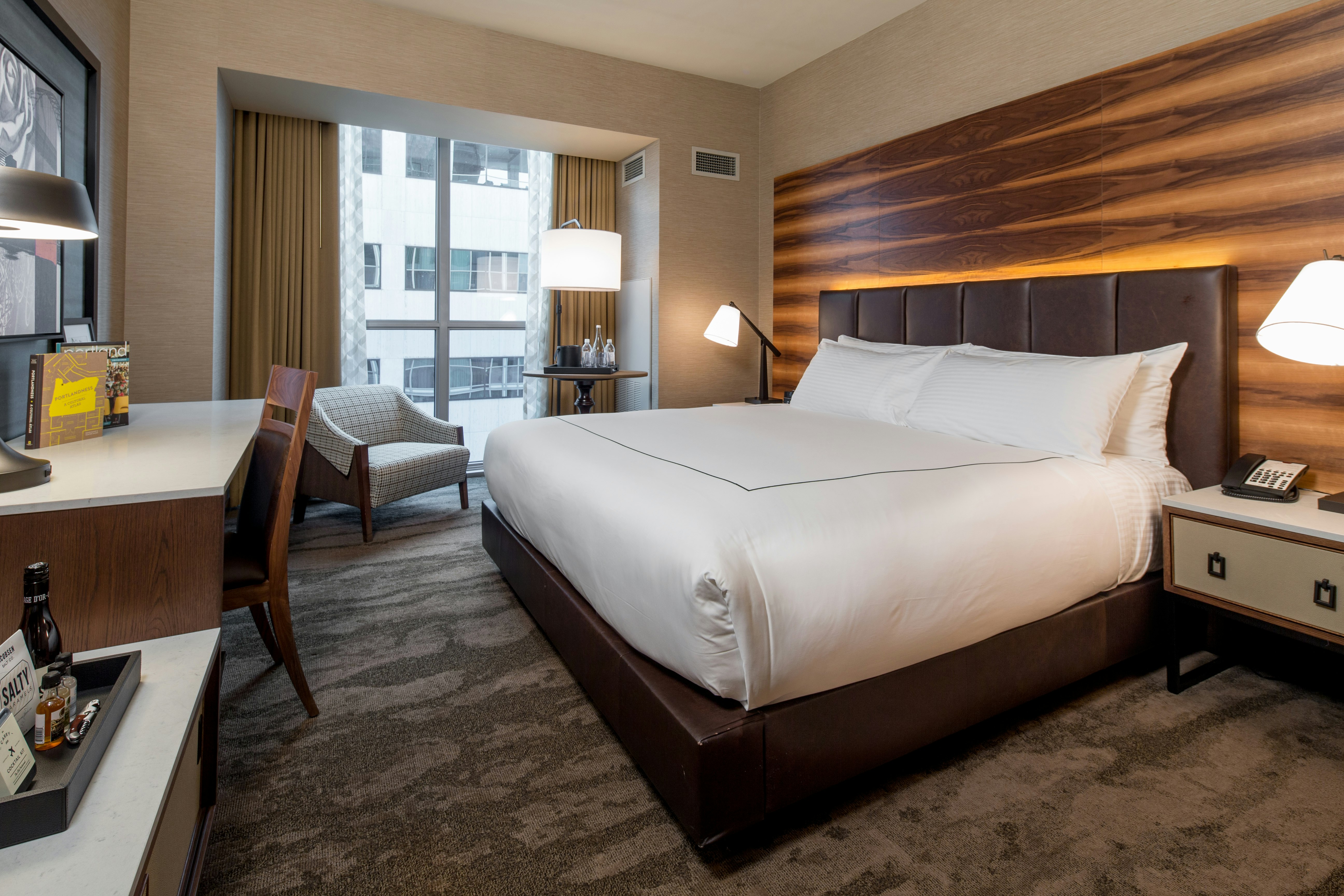 Room, King Bed, Downtown View