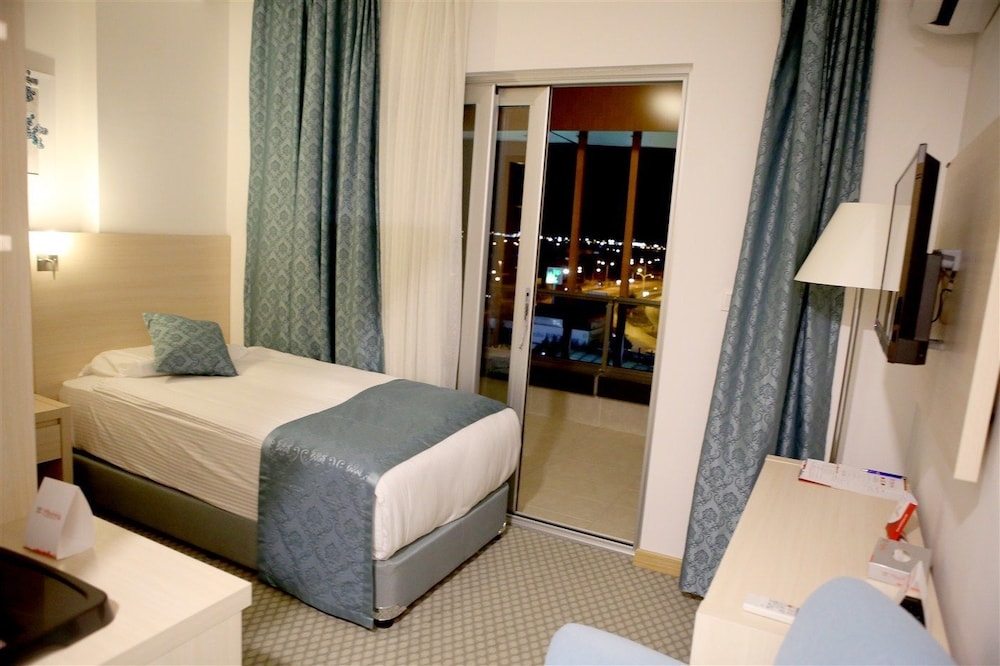 Ahsaray Otel 8/28