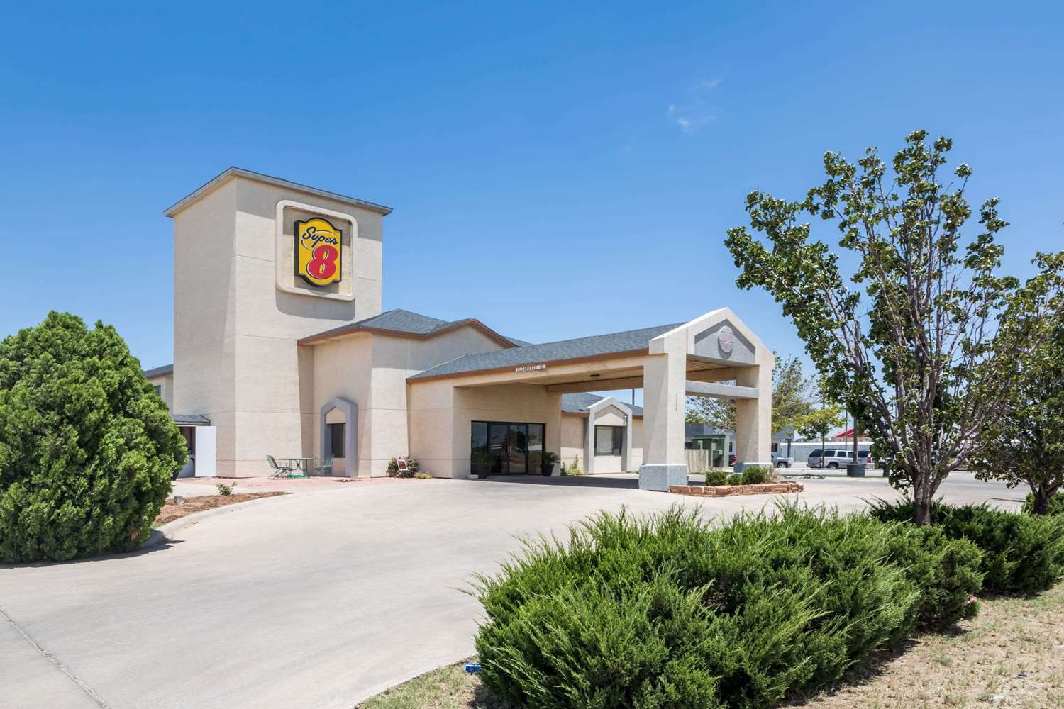 Super 8 by Wyndham Midland 1/8