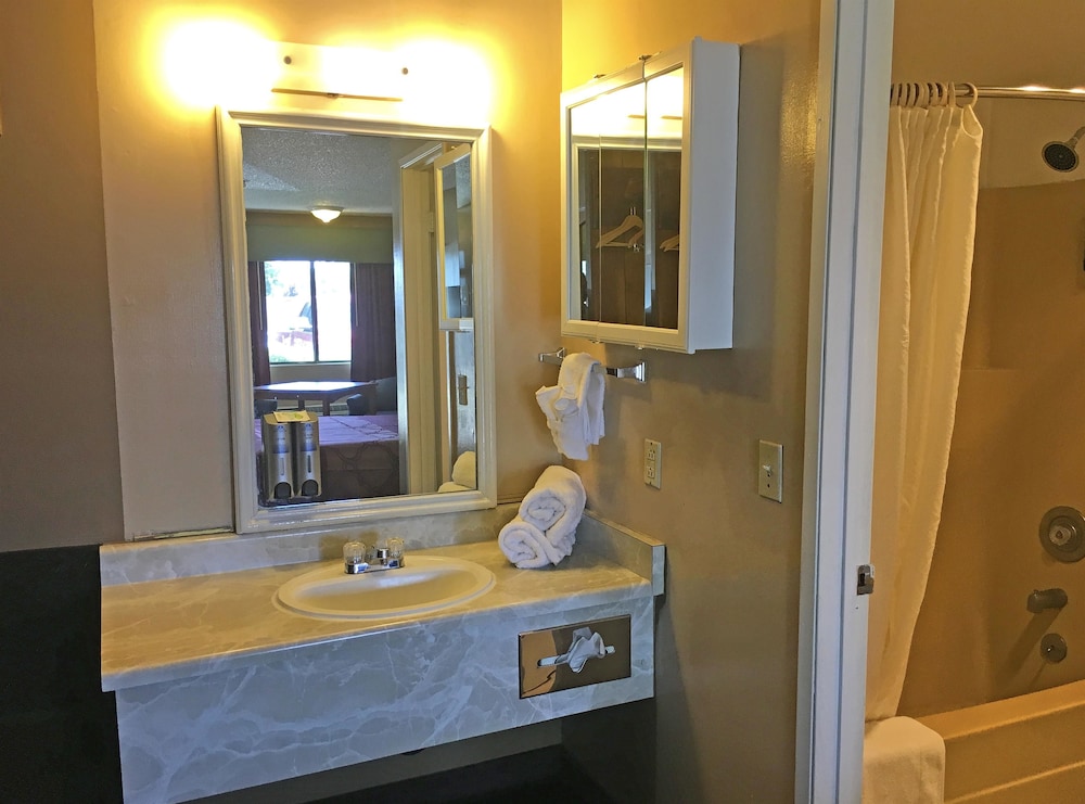 Americas Best Value Inn Carson City 21/42