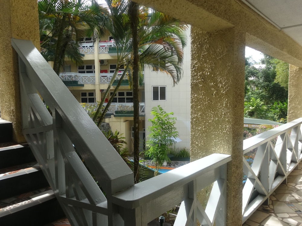 Suva Motor Inn 41/50