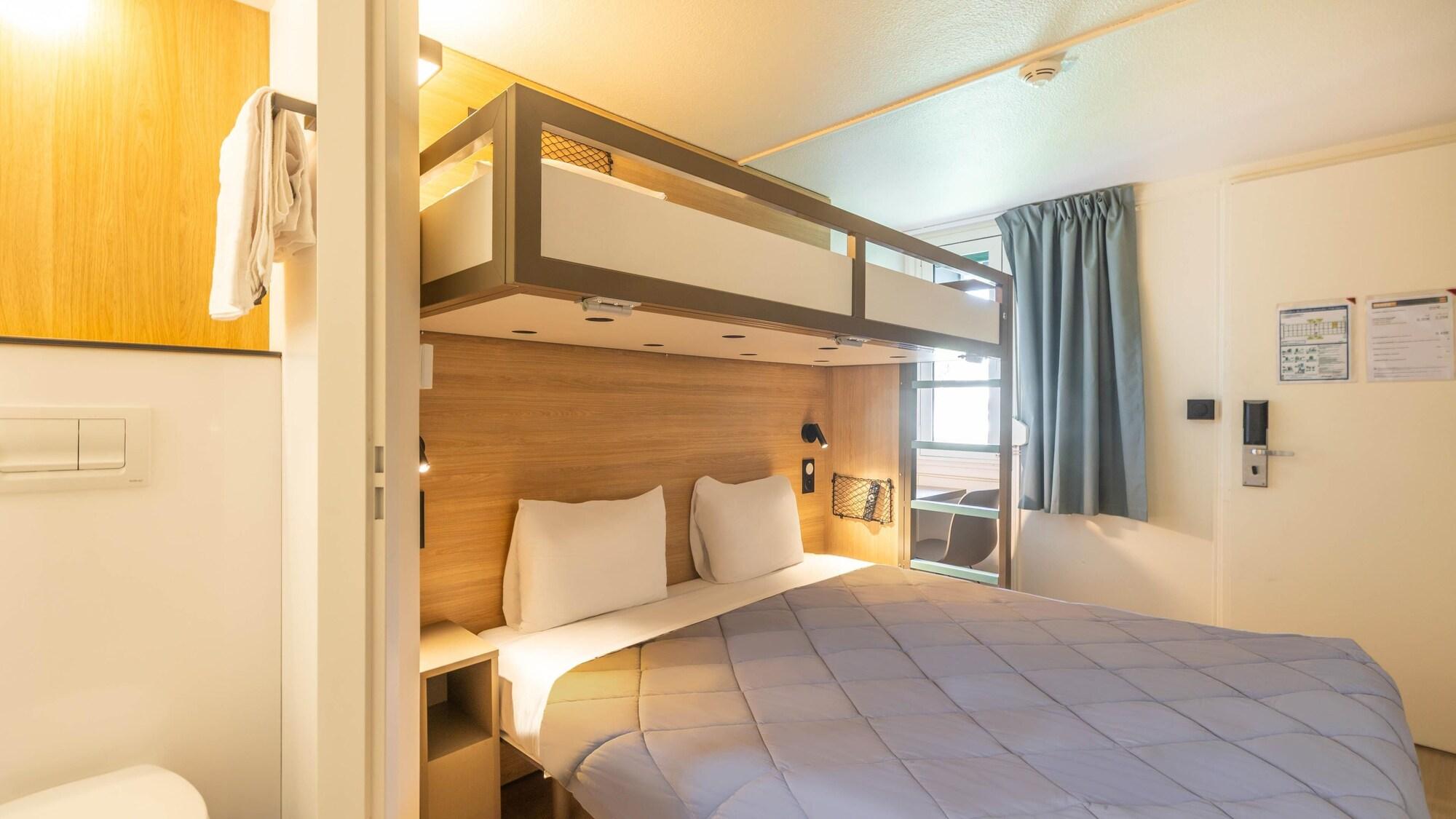 Standard, Multiple Beds
