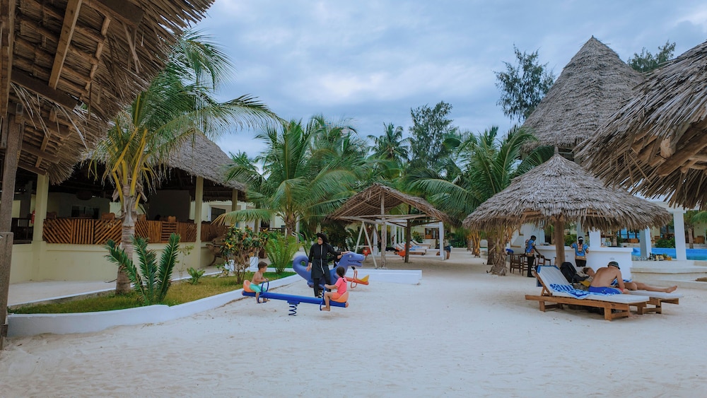 Jambo Resort by Mambo Hotels 35/50