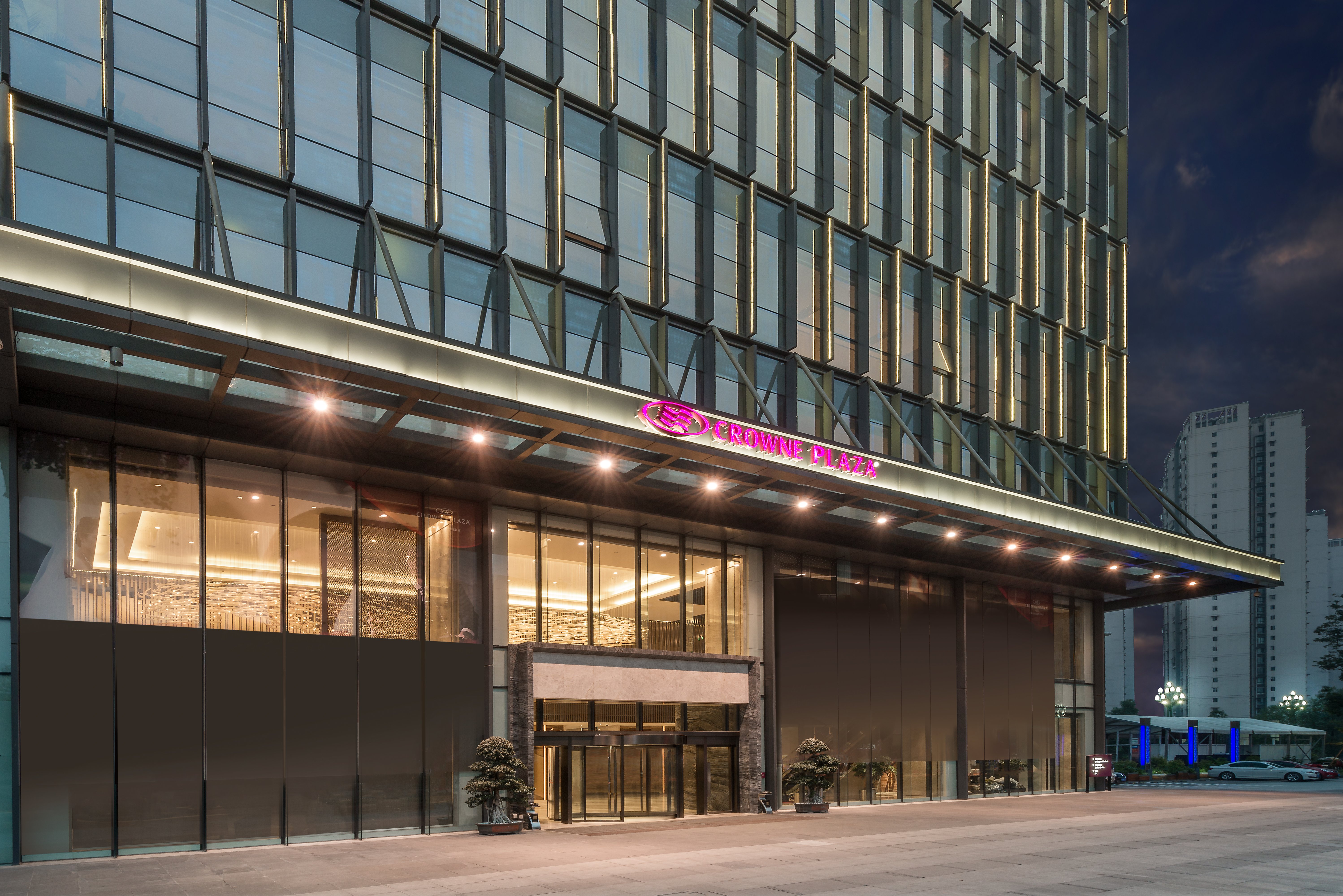 Crowne Plaza Yibin 3/36