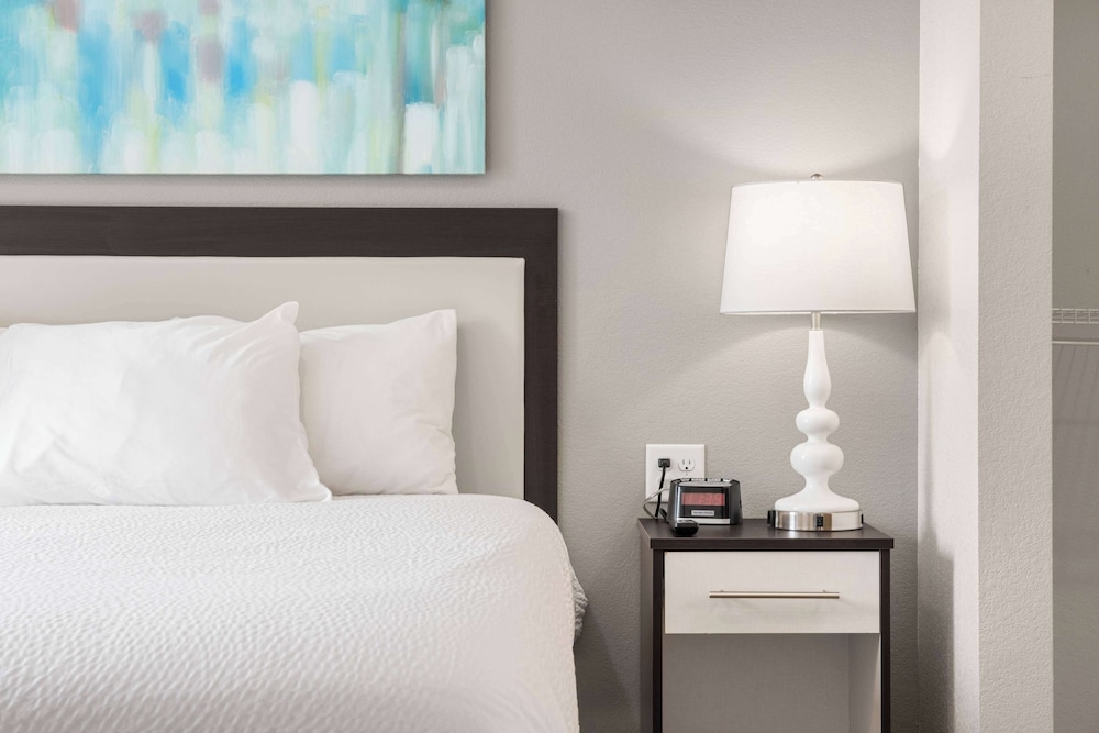 WaterWalk Extended Stay by Wyndham Minneapolis - Plymouth 25/62