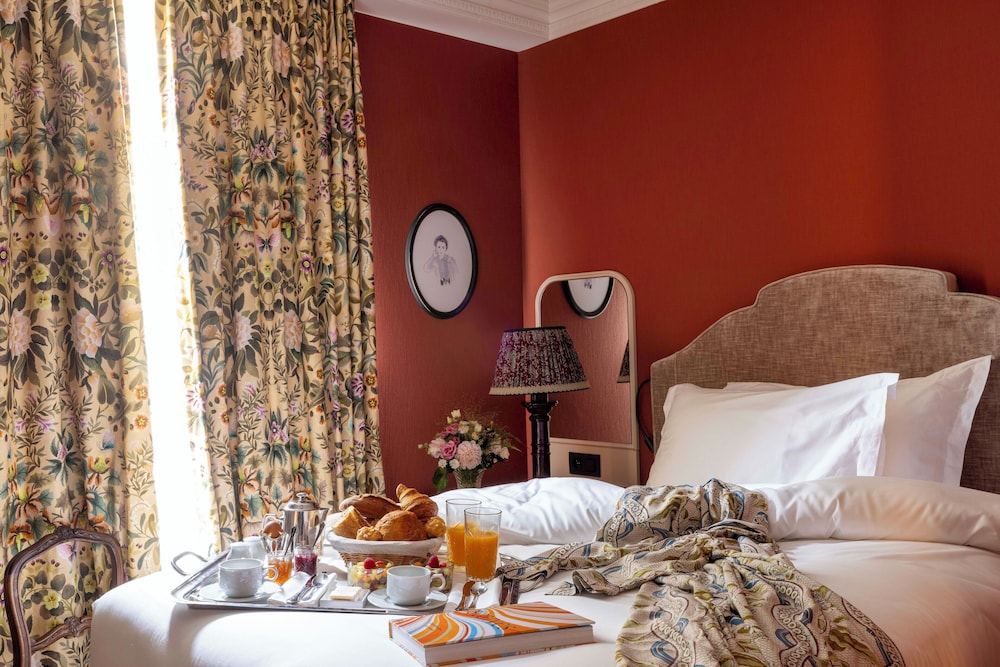 UNE AUTRE CHAMBRE 19/50