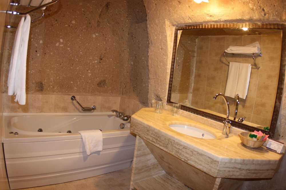 Cappa Villa Hotels 34/41