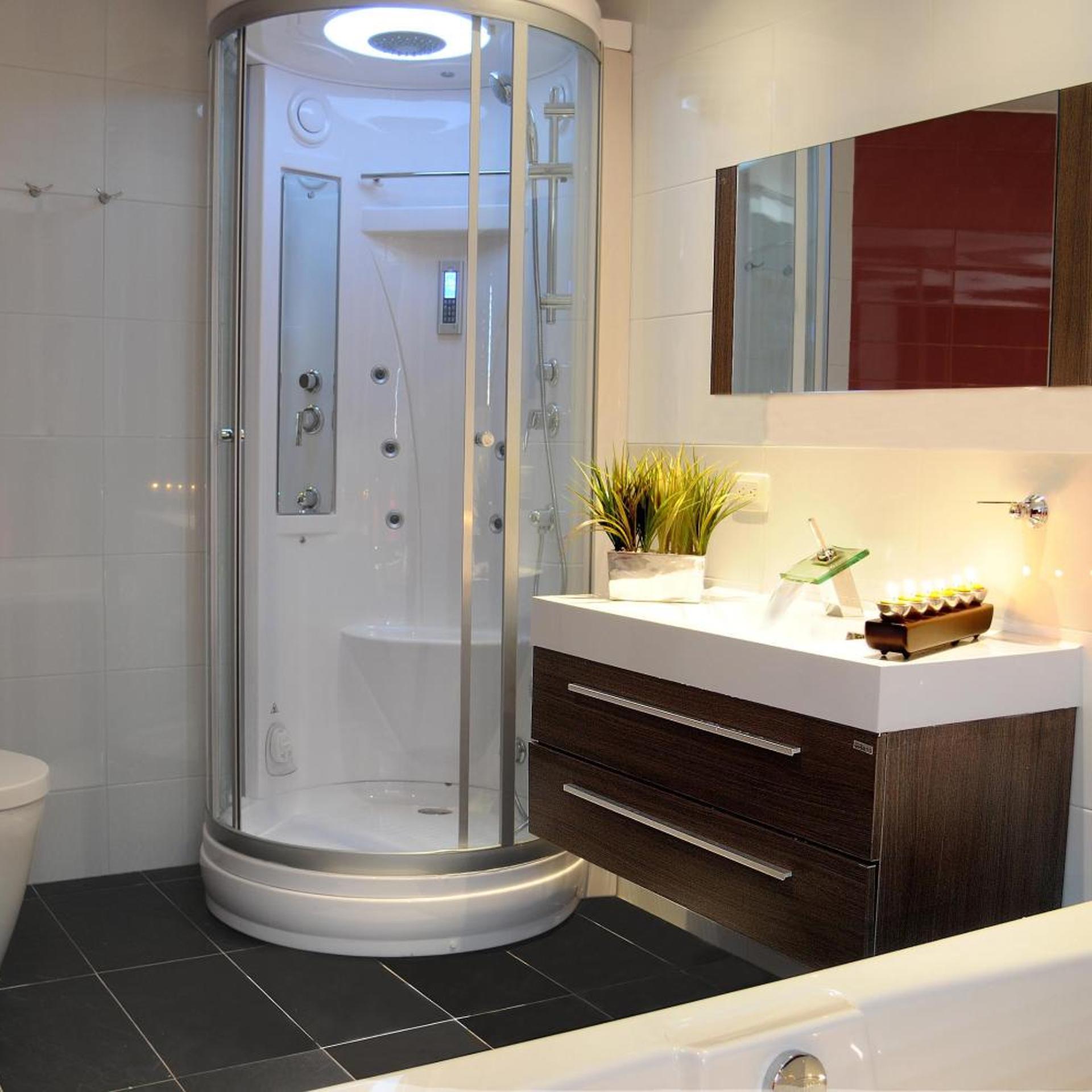 Suites 108 55/55