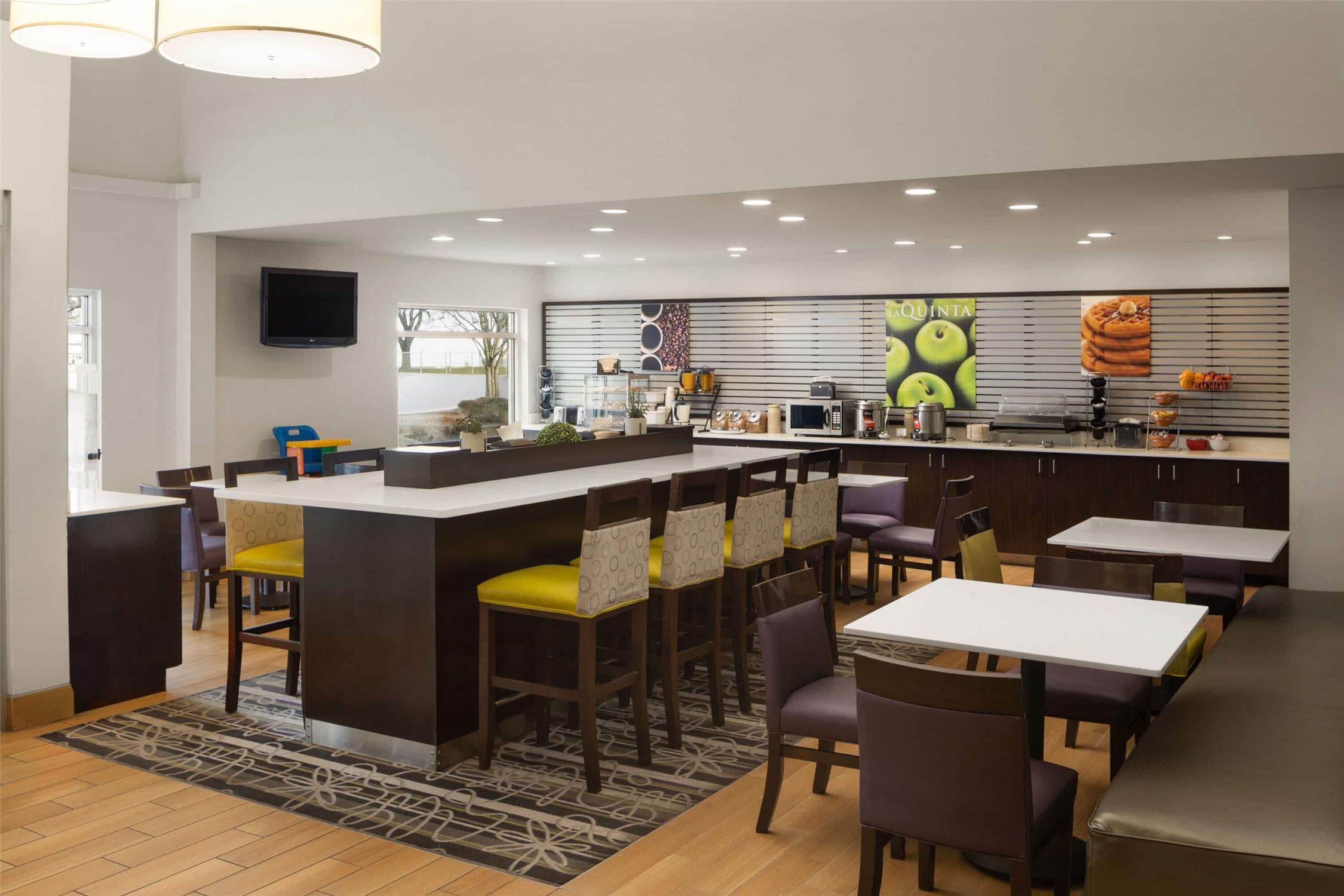 La Quinta Inn & Suites by Wyndham Spokane Valley 26/33