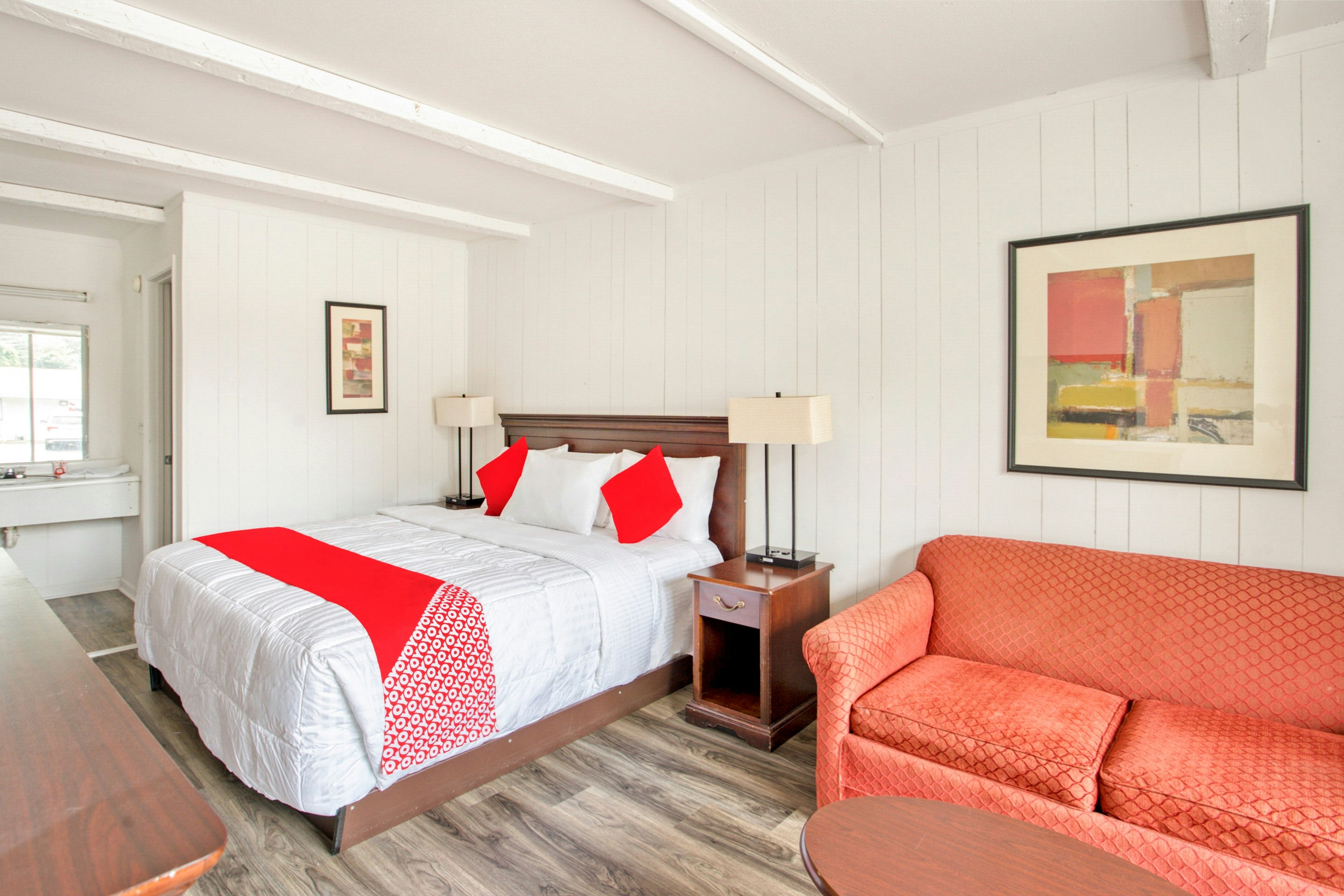 OYO Inn Kernersville 13/40