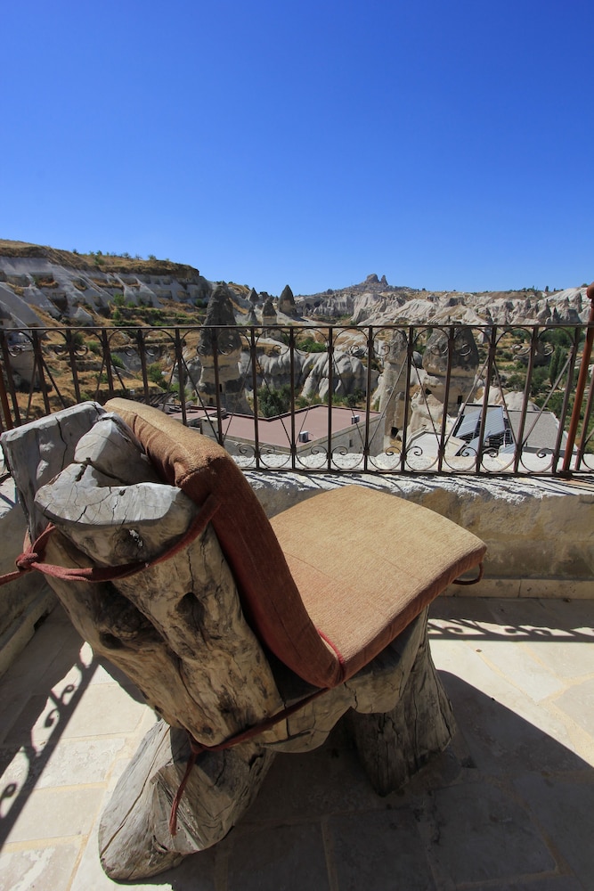 Koza Cave Hotel 40/50