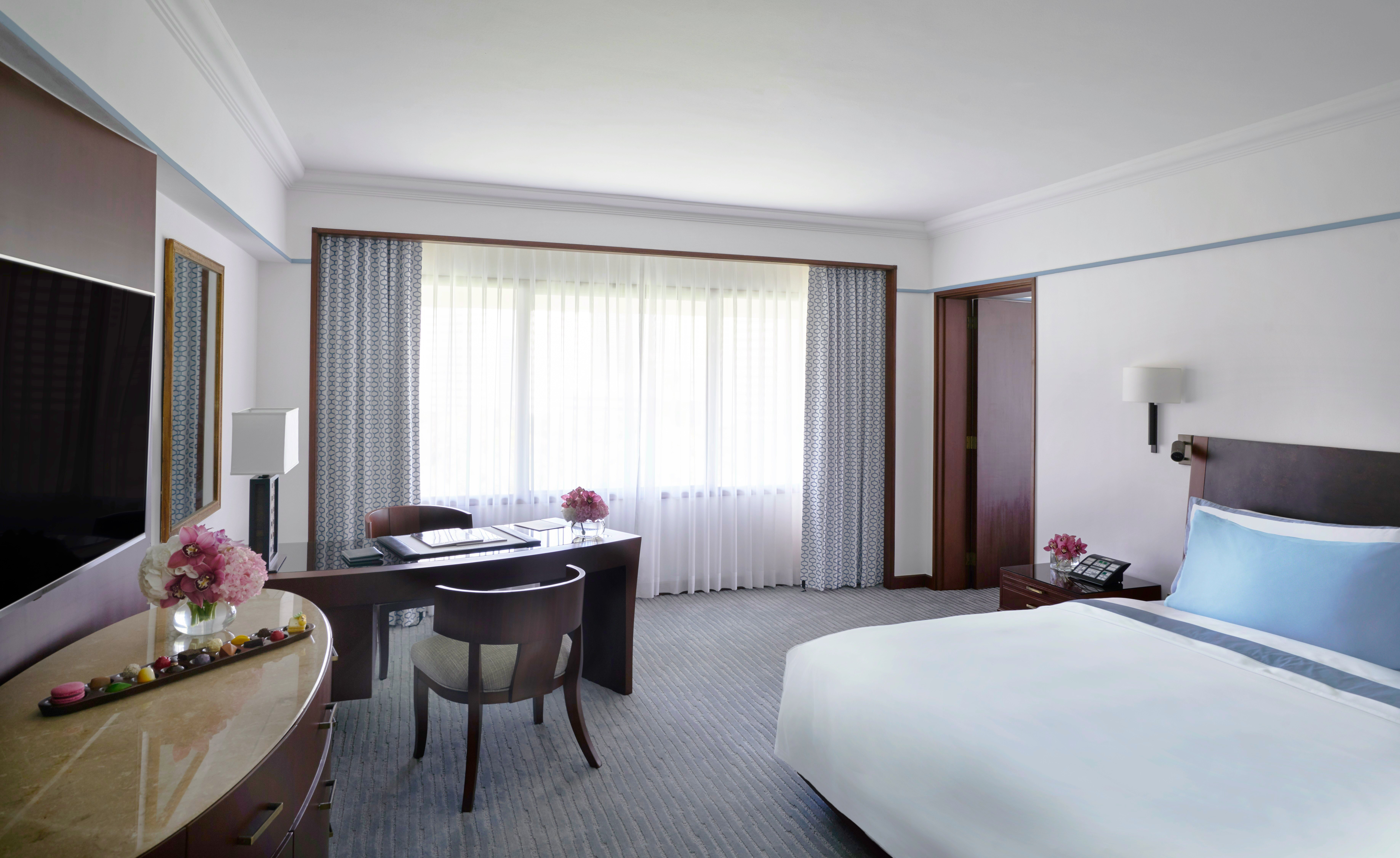 The Peninsula Manila 12/34
