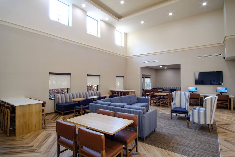 Staybridge Suites Quantico-Stafford 48/60