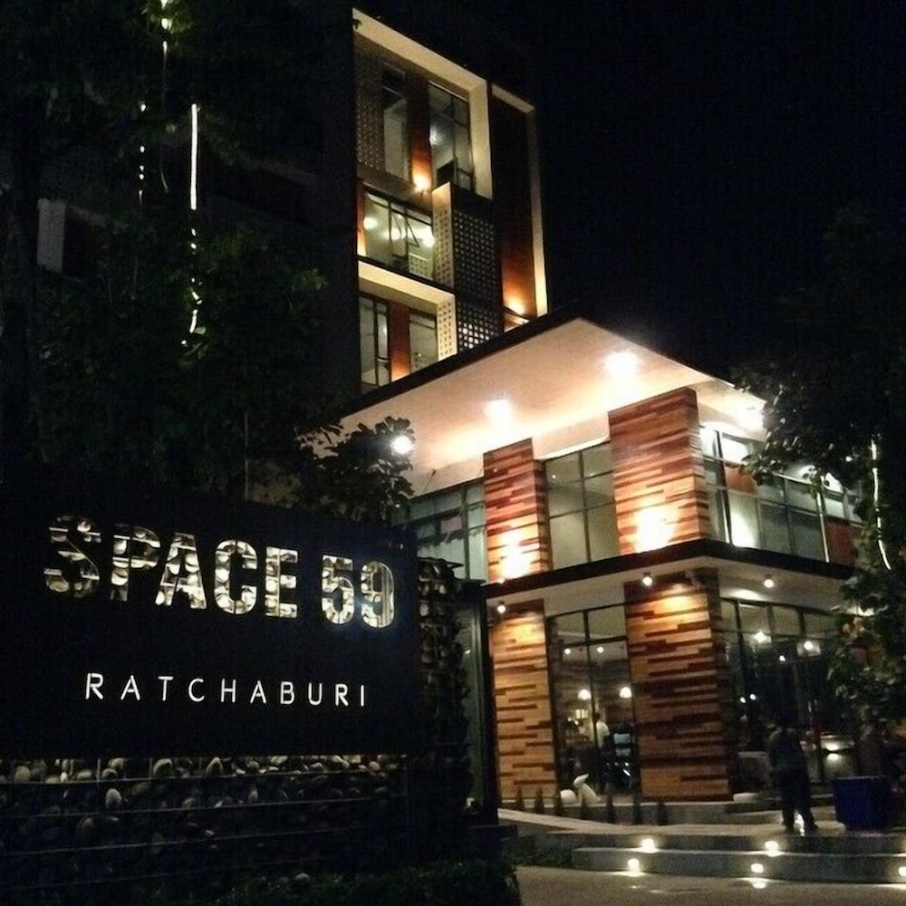 Space 59 Hotel 3/46